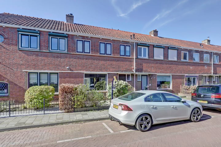 Tulpstraat 17 in Goes foto
