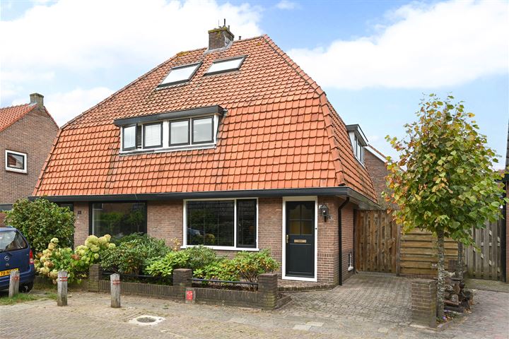 Tulpstraat 20 in Baarn foto