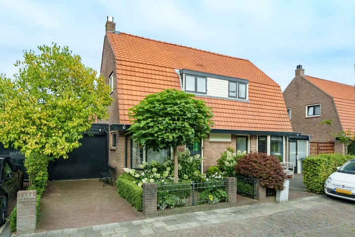 Tulpstraat 30 in Baarn foto