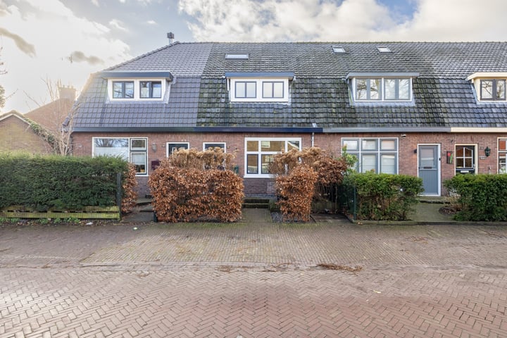 Tulpstraat 36 in Huizen foto