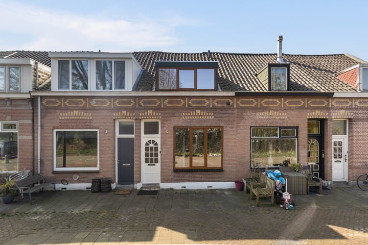 Tulpstraat 5 in Dordrecht foto