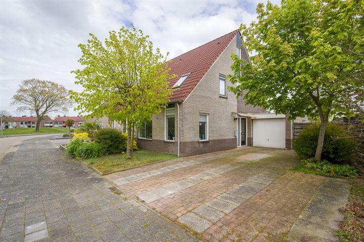 Tulpstraat 67 in Winschoten foto