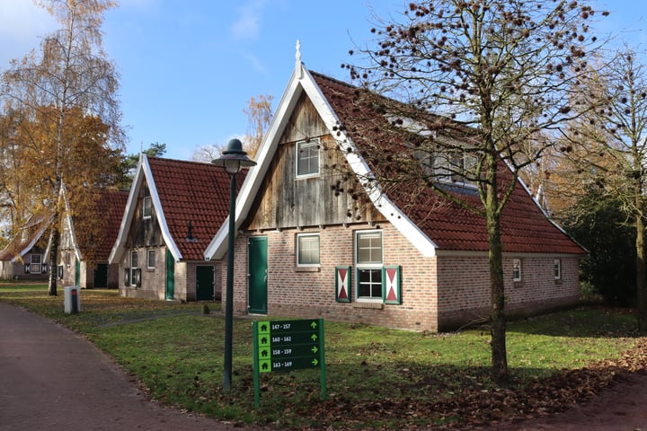 Tunnelweg 7-162 in Haarle foto