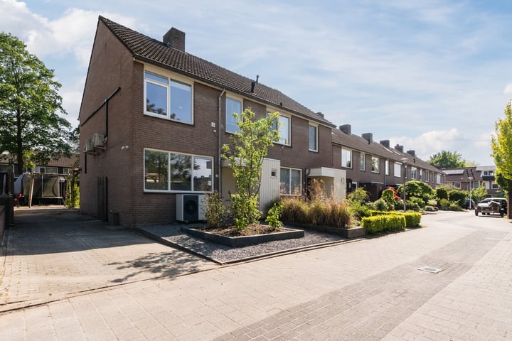 Turfstekerwei 18 in Valkenswaard