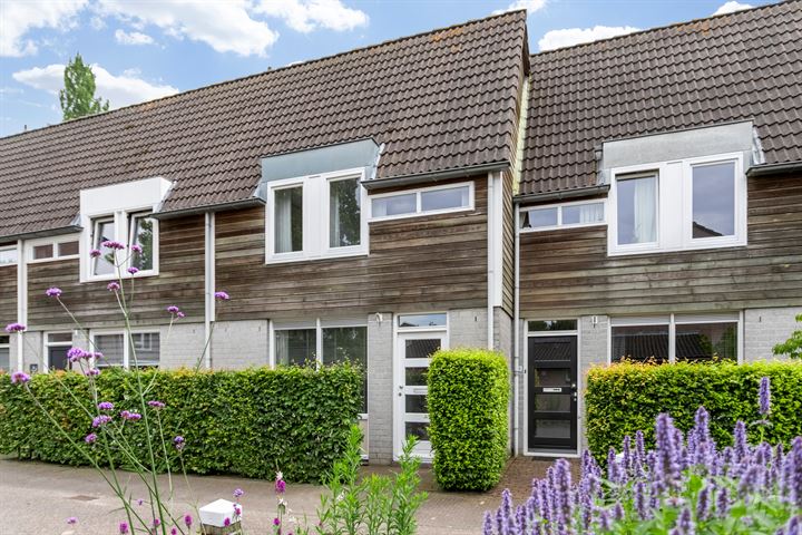 Turfveld 7 in Vught foto
