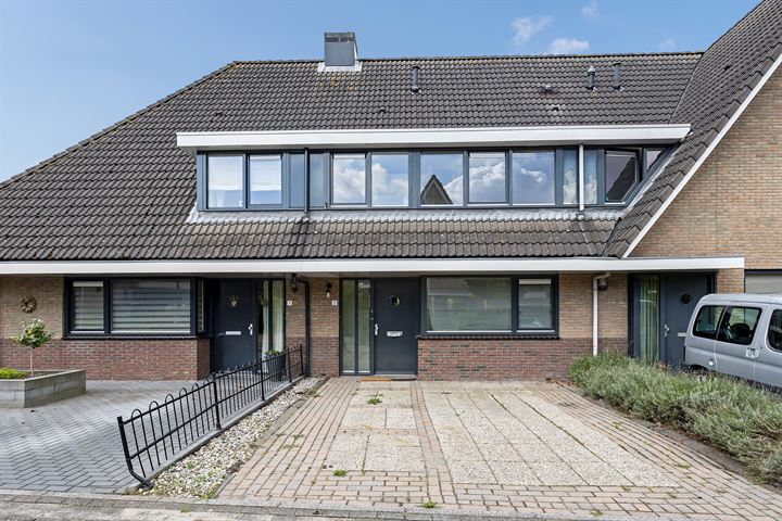 Turkooisdreef 3 in Emmen foto