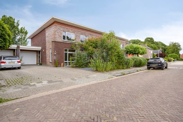 Foto van woning Tussen de Hoven 15, Oosterwolde