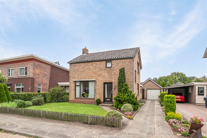 Tussen de Hoven 25 in Oosterwolde foto
