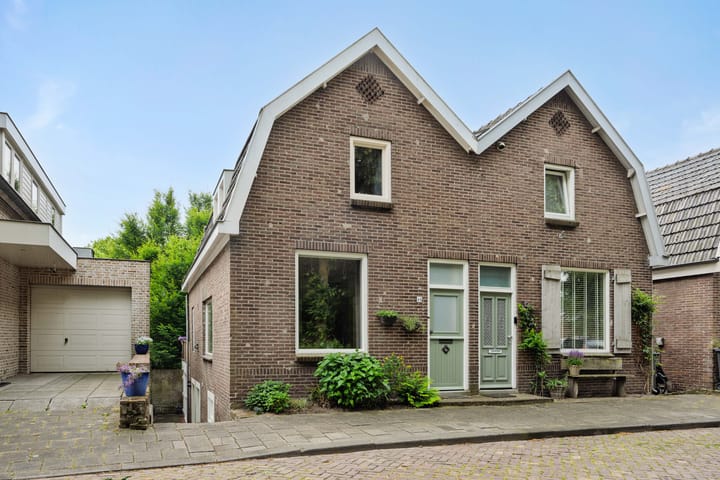 Tweeberg 48 in Rosmalen foto