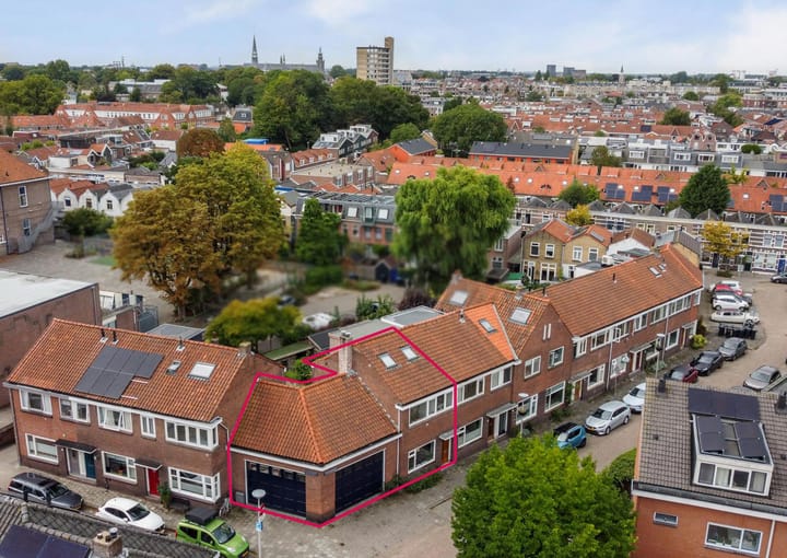 Tweede Hieronymus van Alphenstraat 52 in Gouda foto