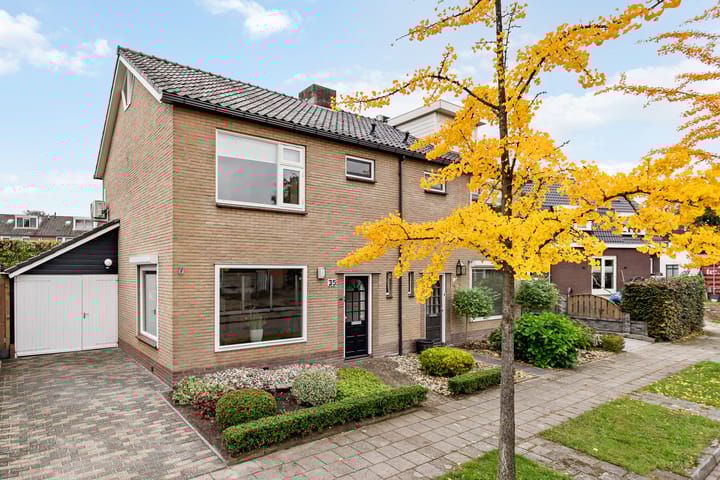 Tweede Kampsweg 35 in Nijverdal foto