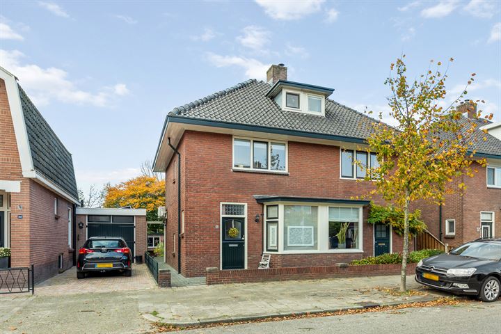 Twekkelerweg 166 in Hengelo foto