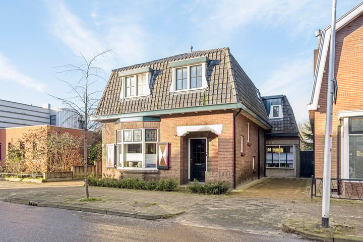 Twekkelerweg 170 in Hengelo foto