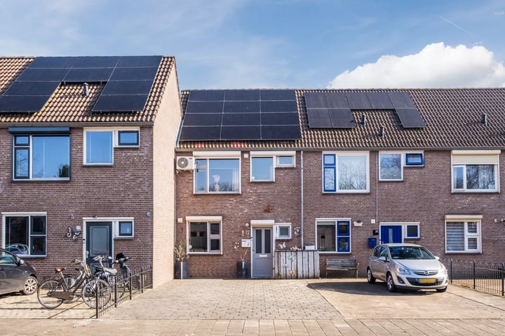 Twentehof 77 in Helmond foto