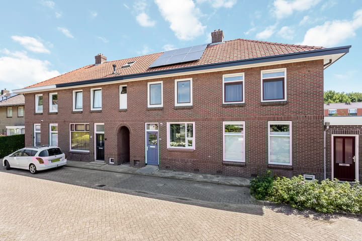 Twijnerstraat 20 in Borne