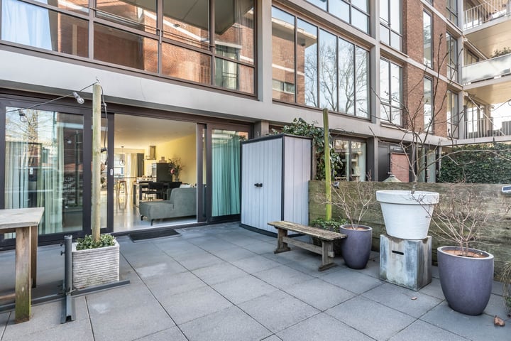 U.J. Klarenstraat 51 in Amsterdam foto