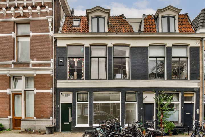 Uiterstegracht 2 in Leiden foto