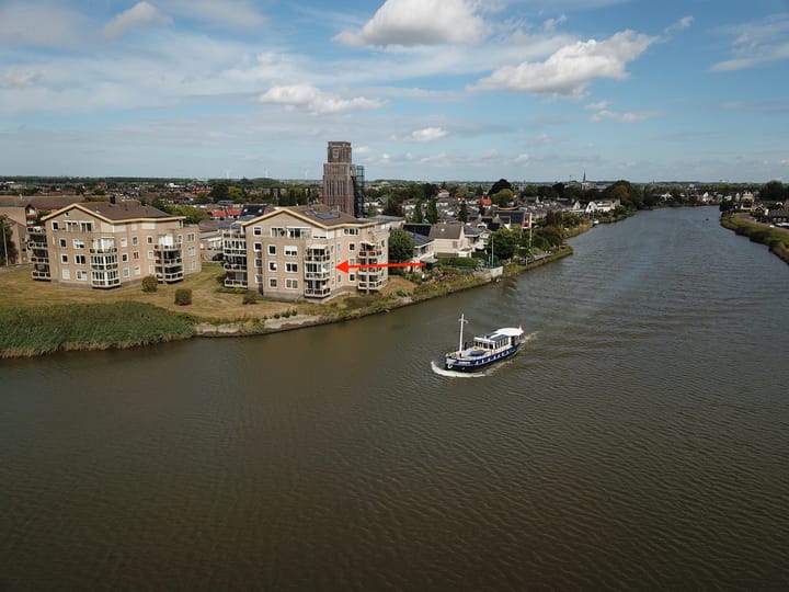 Uiterwaard 31 in Moordrecht foto