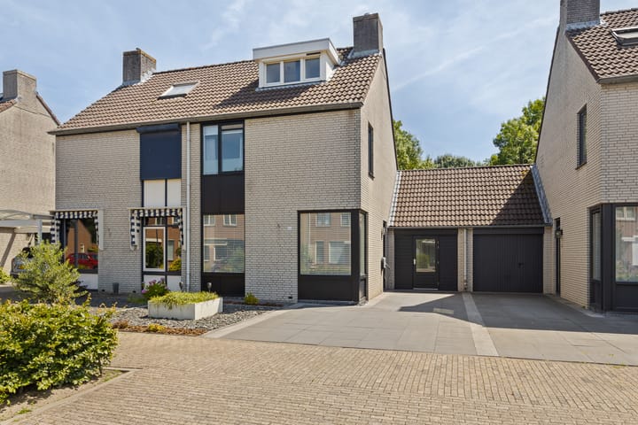 Uitoord 46 in Breda foto