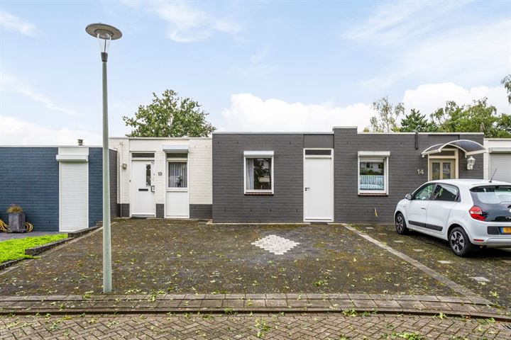 Unicefplantsoen 13 in Heerlen foto