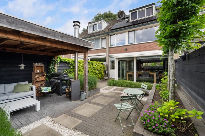 Uranuslaan 3 in Dordrecht foto