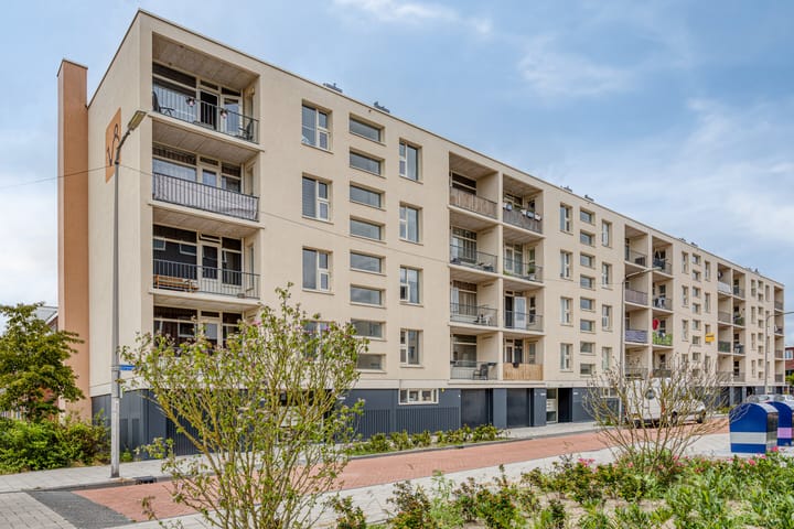 Uranusstraat 9D in Spijkenisse foto