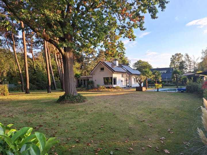 Usselerveenweg 116A in Enschede foto