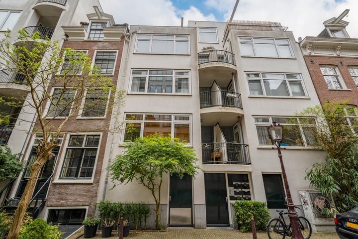 Utrechtsedwarsstraat 164 in Amsterdam foto