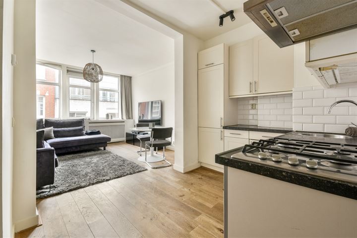 Utrechtsedwarsstraat 97-2 in Amsterdam foto