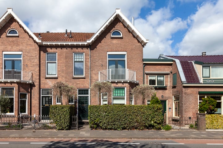 Utrechtsestraatweg 13 in Woerden foto