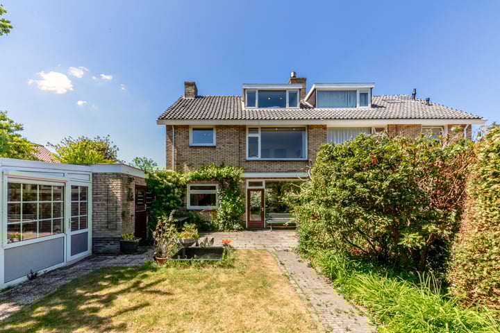 v d Meerweg 5b in Oostvoorne foto
