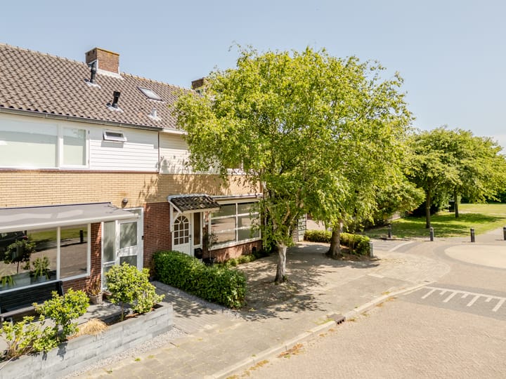 v Leijdenstraat 16 in Rockanje