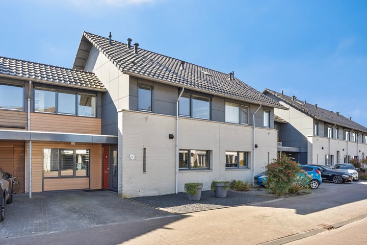 Vaandrig 12 in Boxtel foto