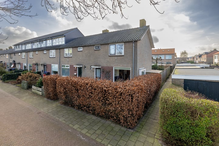 Vaartweg 104 in Naarden foto