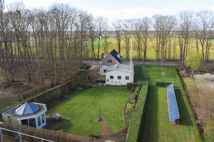 Vaartweg 5 in Oudenbosch foto