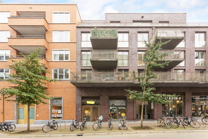 Vaduzdijk 3 in Utrecht foto