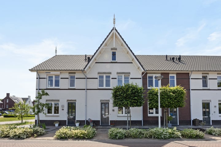 Valbrug 16 in Drunen foto