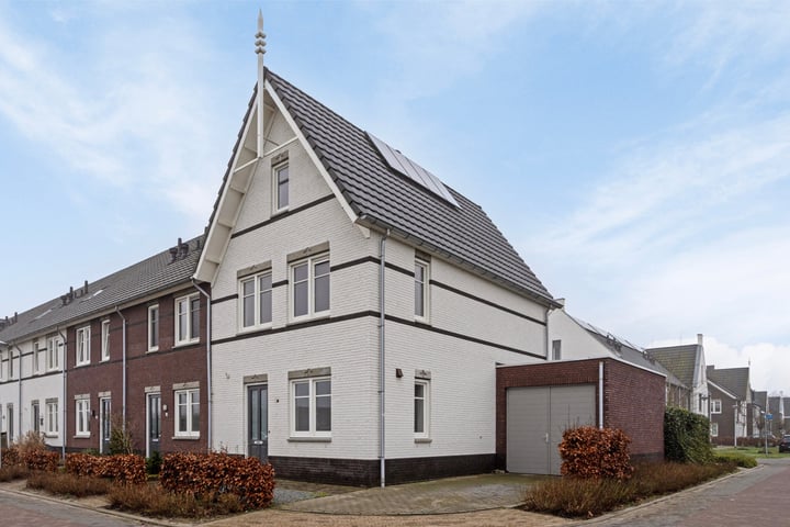 Valbrug 2 in Drunen foto