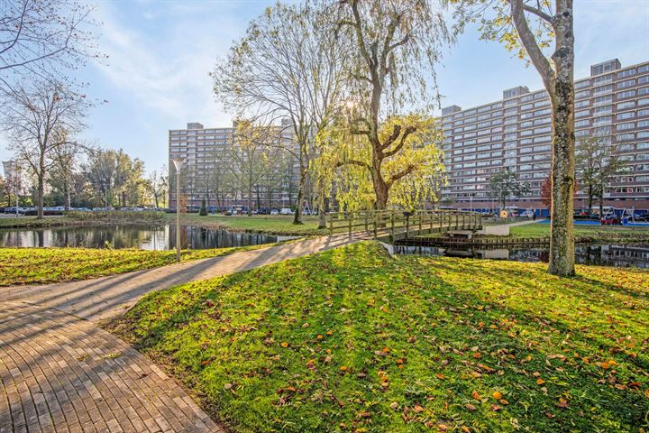 Valeriusrondeel 127 in Capelle aan den IJssel foto