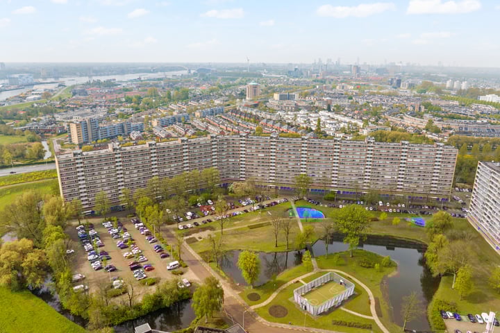 Valeriusrondeel 313 in Capelle aan den IJssel foto