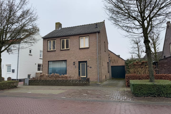 Valkenbergstraat 33 in Made foto