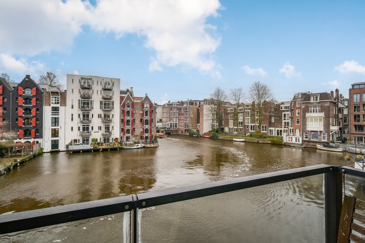 Valkenburgerstraat 34E in Amsterdam foto