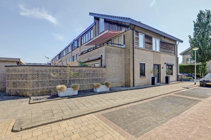 Valkenoog 1 in Rhoon foto
