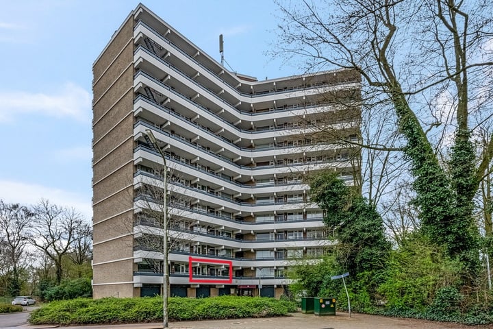 Valkestein 127 in Ede foto