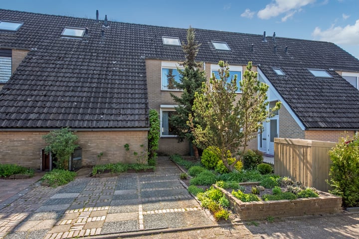 Valkhof 99 in Leidschendam foto