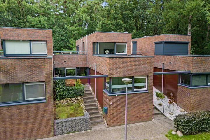 Valtherlaan 263 in Emmen