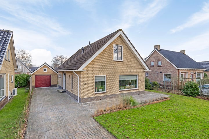 Van Akenwei 14 in Siegerswoude foto