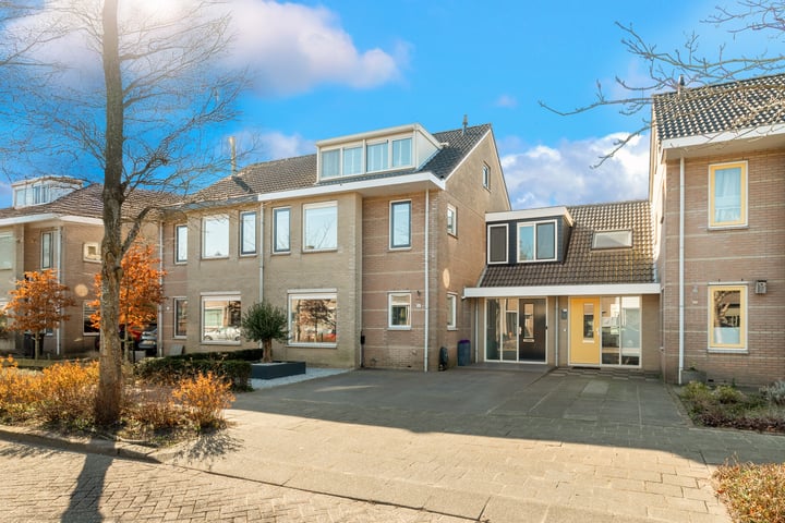 Foto van woning Van Alkemadelaan 6, Limmen