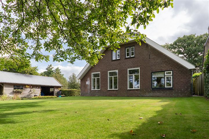 Van Amerongenweg 5 in Barneveld foto