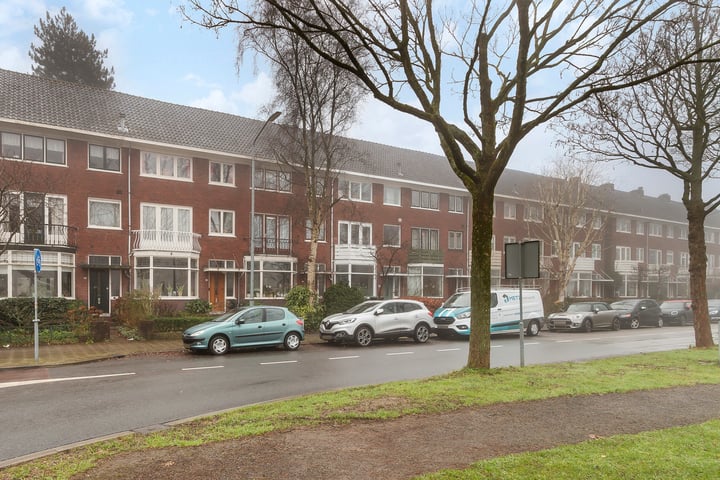 Van Baerlestraat 30 in Dordrecht foto